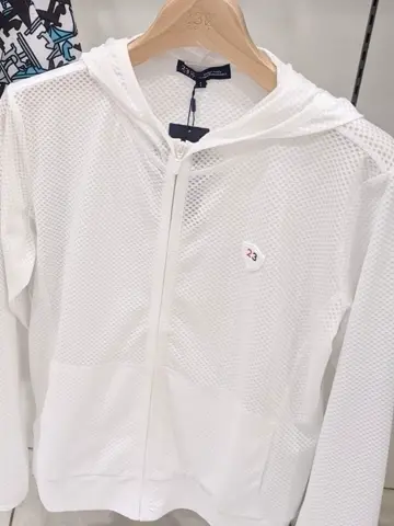 23区GOLF 市川真理子 コーディネート画像