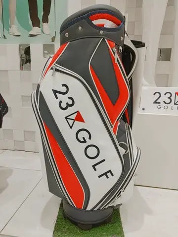 23区GOLF スタッフ コーディネート画像