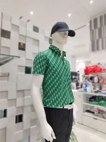 23区GOLF スタッフ コーディネート画像