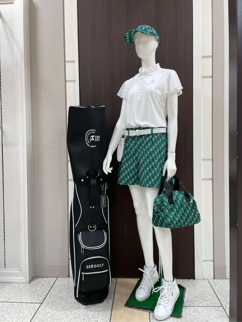 23区GOLF 藤田 コーディネート画像