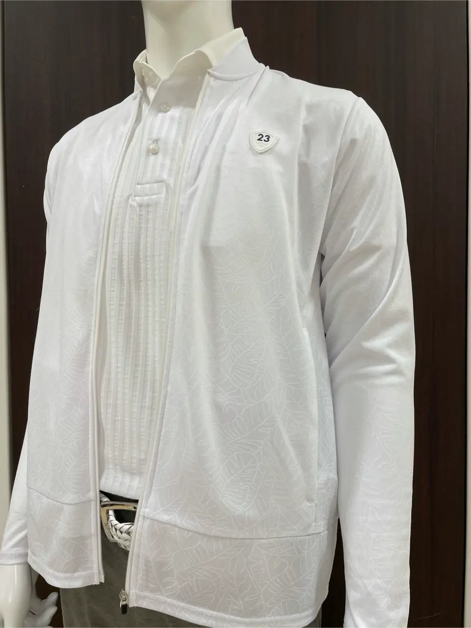 23区GOLF 藤田 コーディネート画像