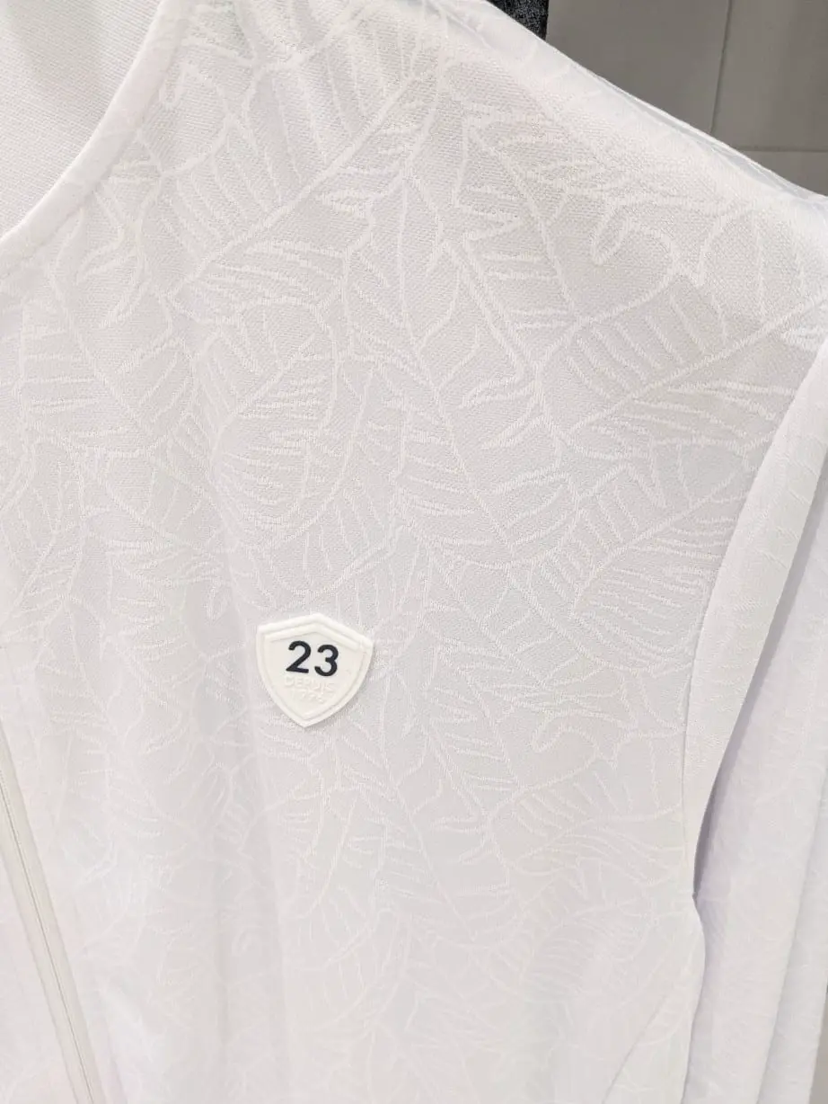 23区GOLF 市川真理子 コーディネート画像