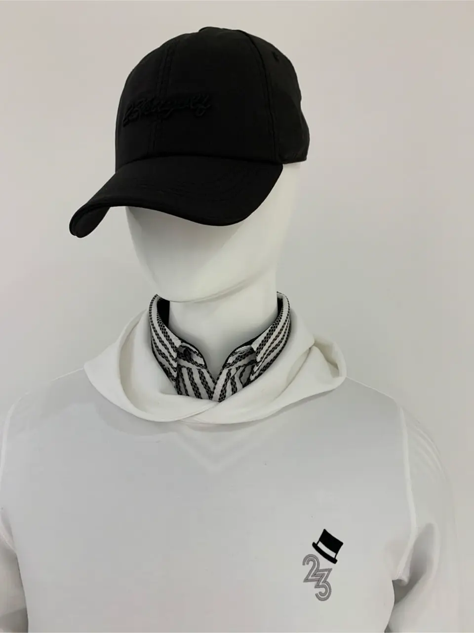 23区GOLF 松屋スタッフ コーディネート画像