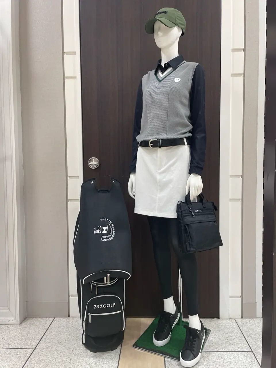 23区GOLF 藤田 コーディネート画像