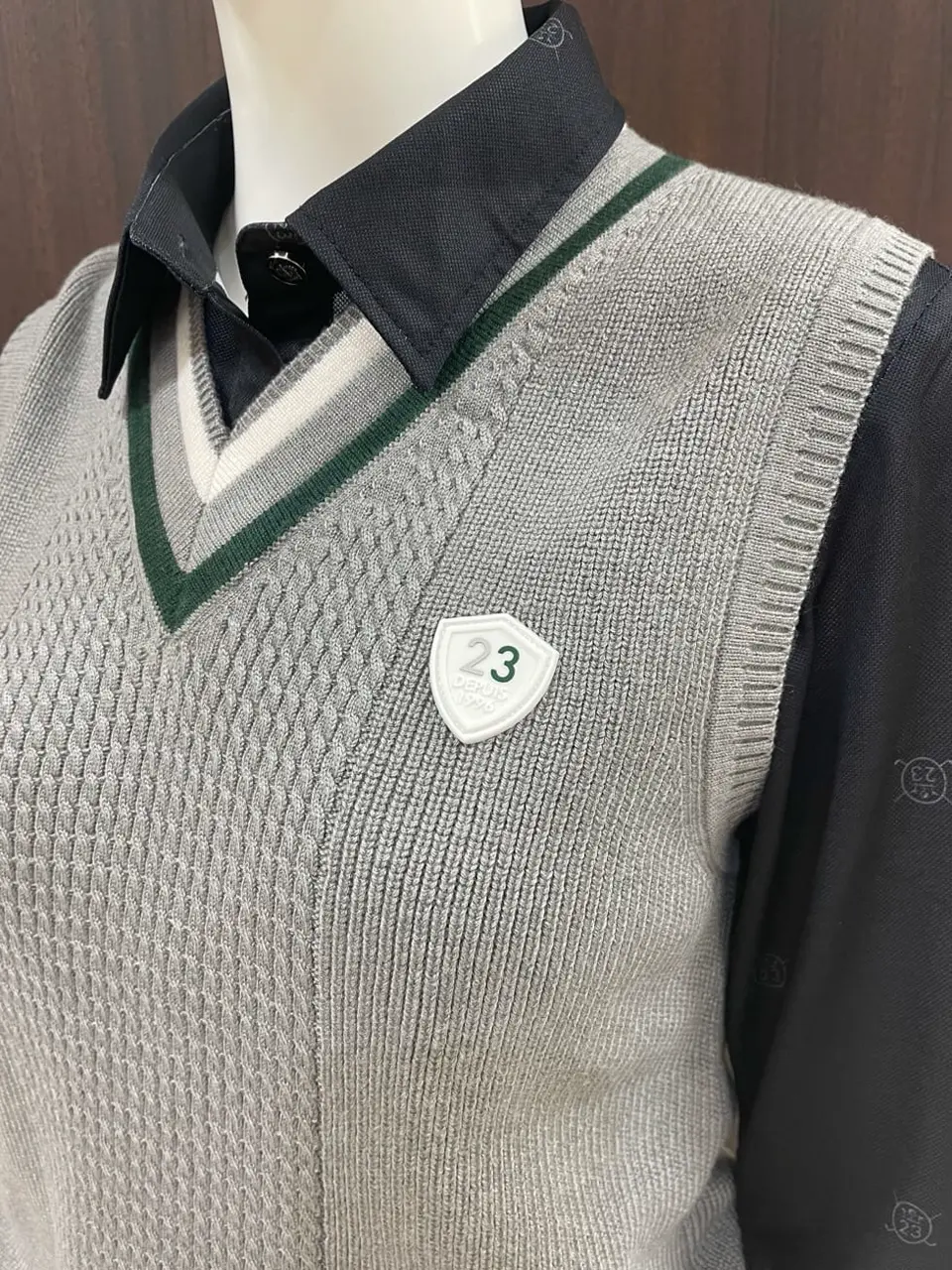 23区GOLF 藤田 コーディネート画像