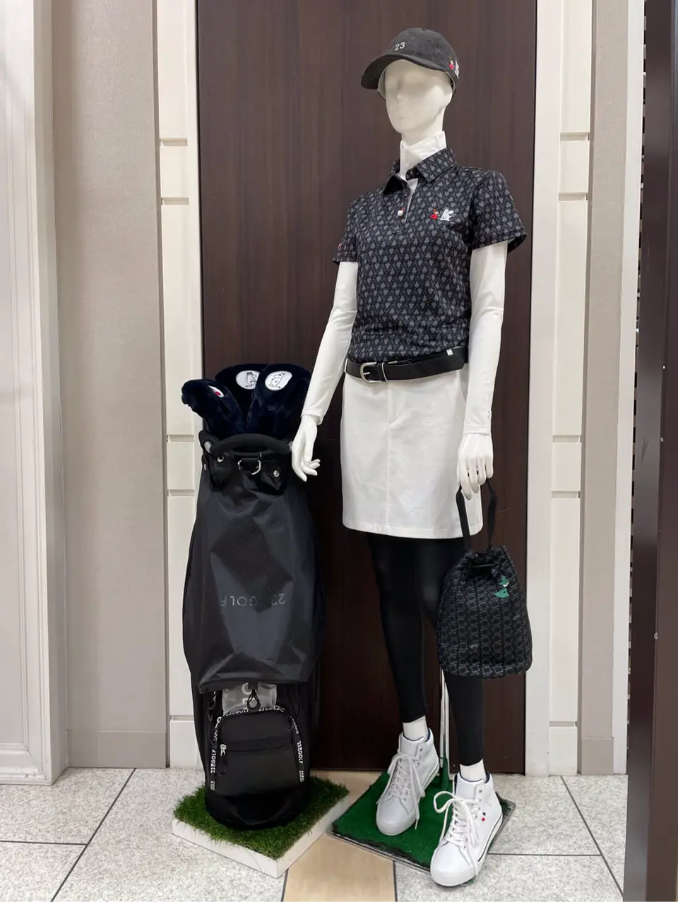 23区GOLF 藤田 コーディネート画像