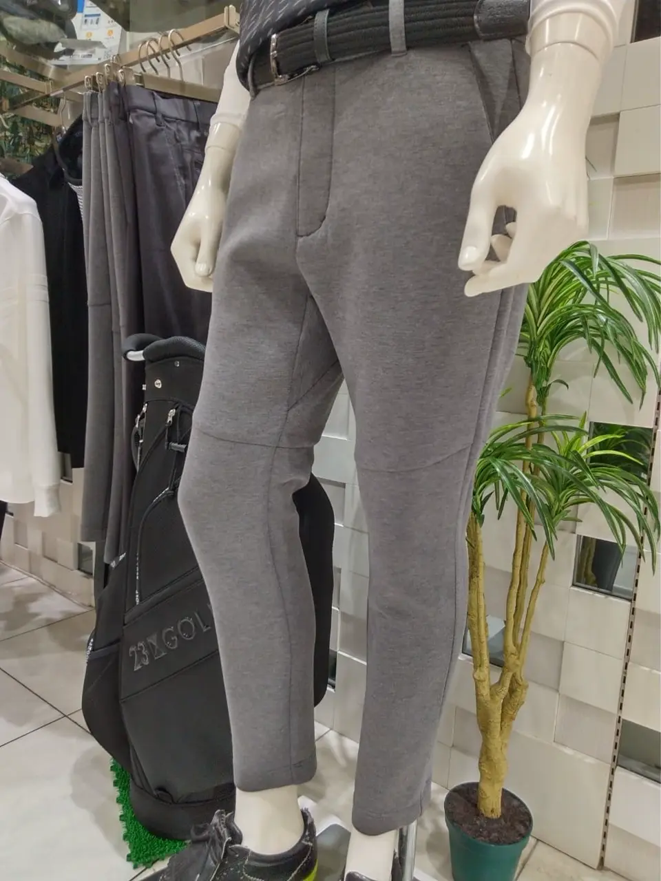 23区GOLF スタッフ コーディネート画像