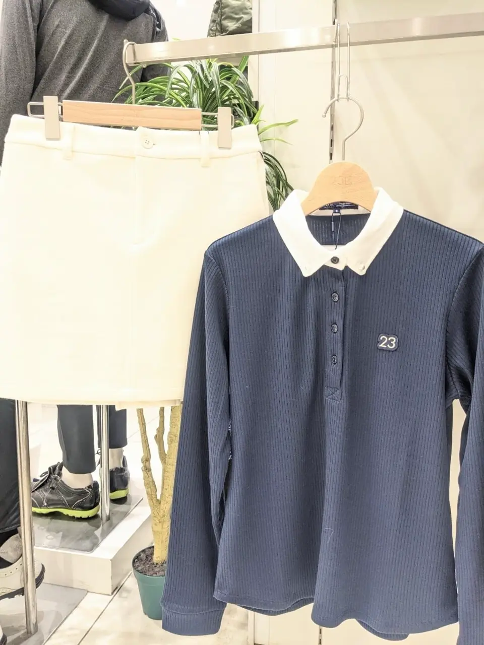 23区GOLF 市川真理子 コーディネート画像