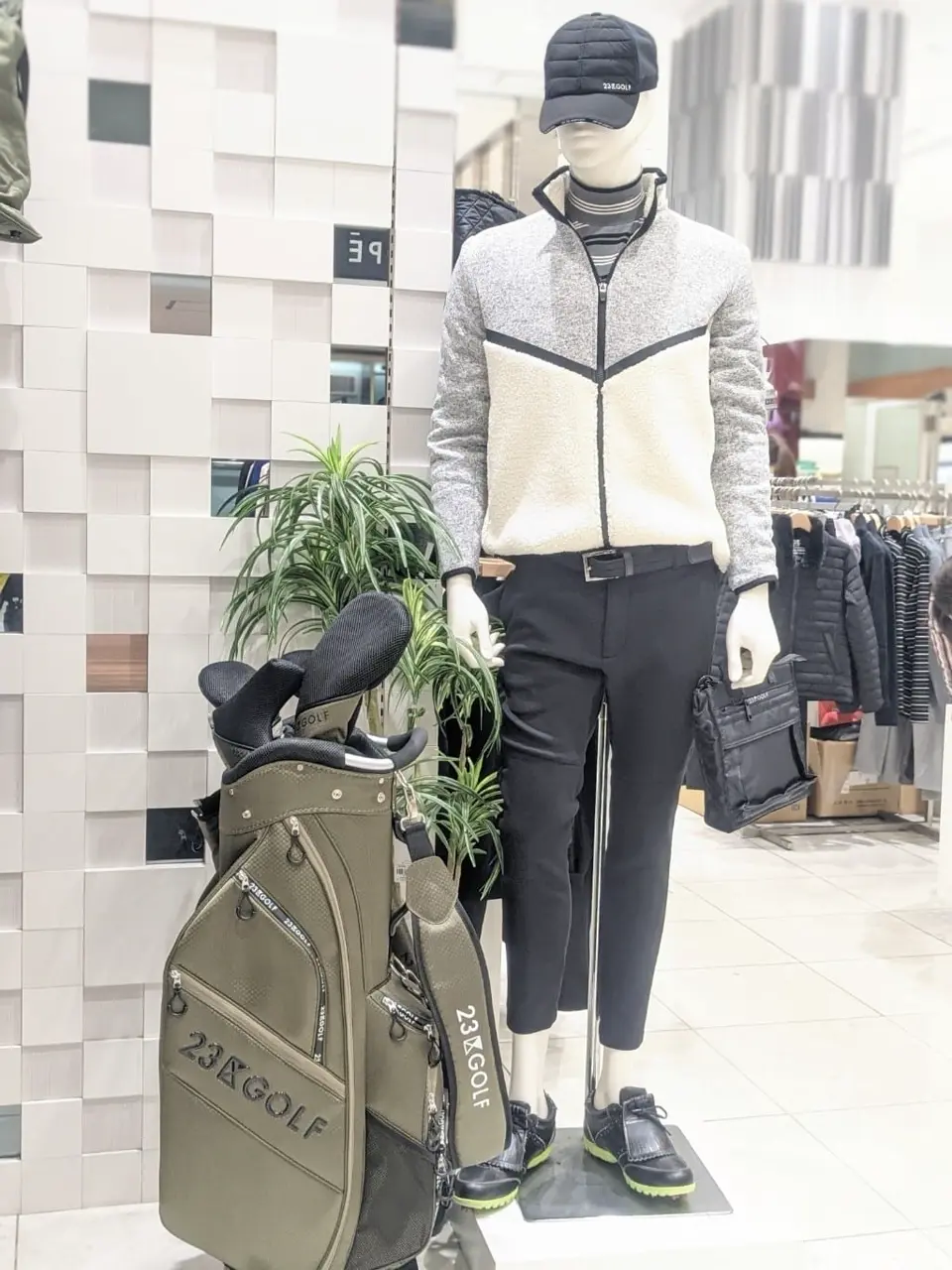  市川真理子 コーディネート画像