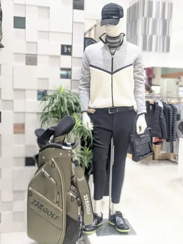 23区GOLF 市川真理子 コーディネート画像