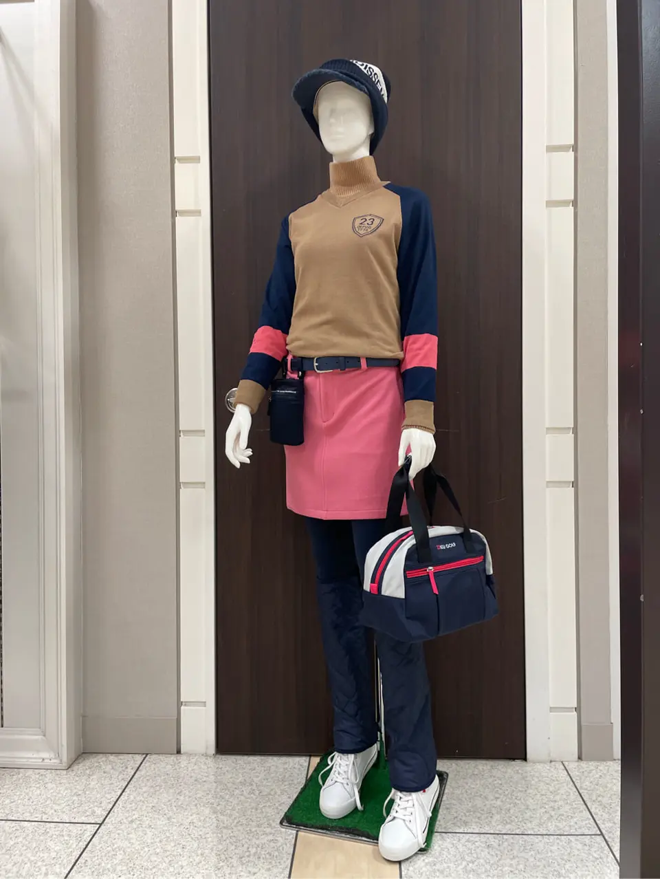 23区GOLF 藤田 コーディネート画像