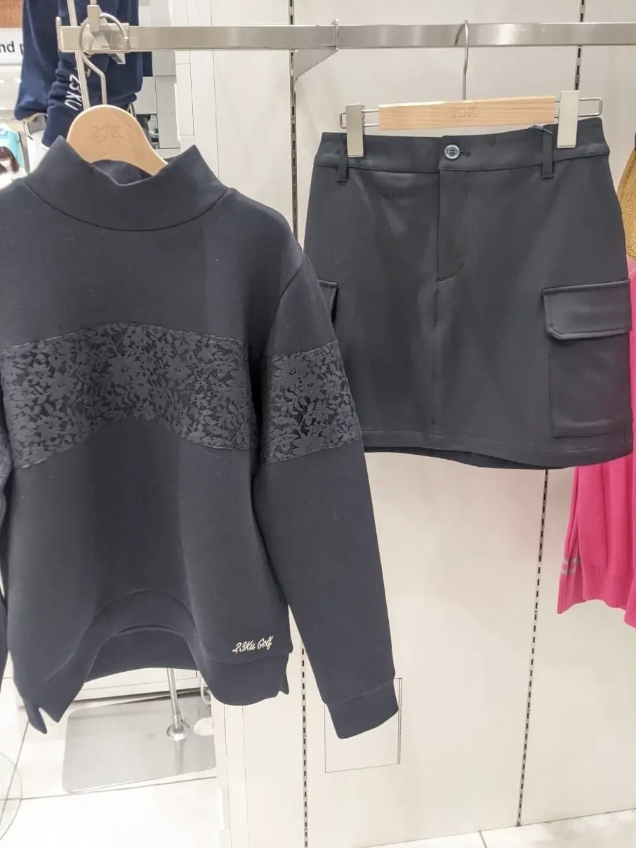 23区GOLF 市川真理子 コーディネート画像