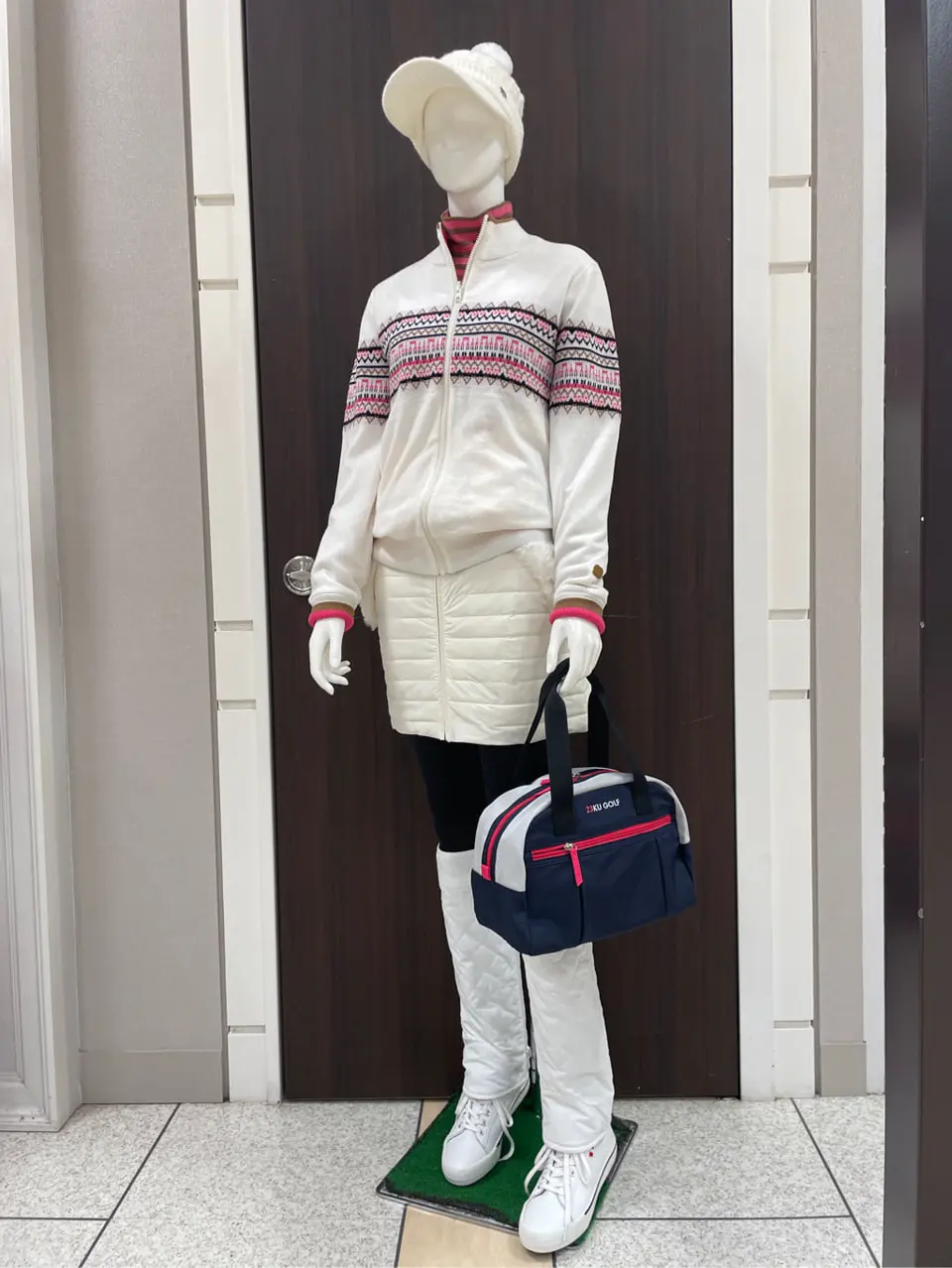 23区GOLF 藤田 コーディネート画像