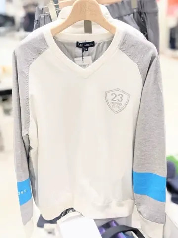 23区GOLF 市川真理子 コーディネート画像