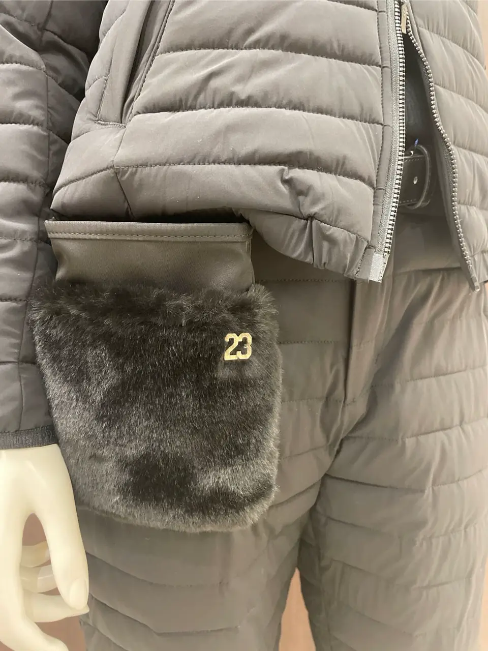 23区GOLF 藤田 コーディネート画像