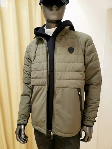 23区GOLF 堀江 コーディネート画像