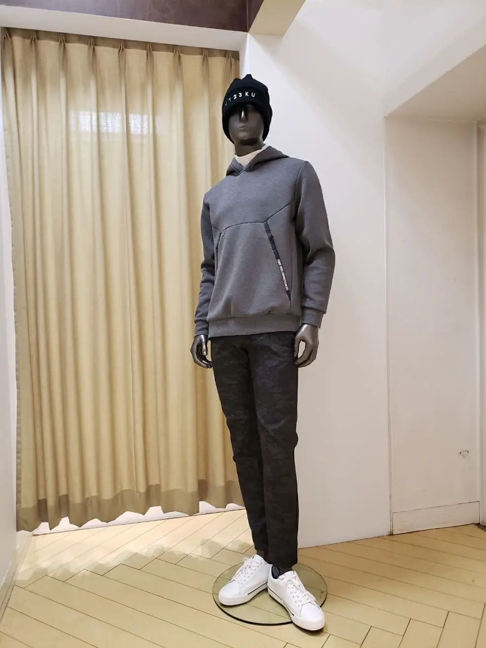  堀江 コーディネート画像