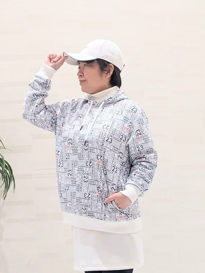 23区GOLF 市川真理子 コーディネート画像