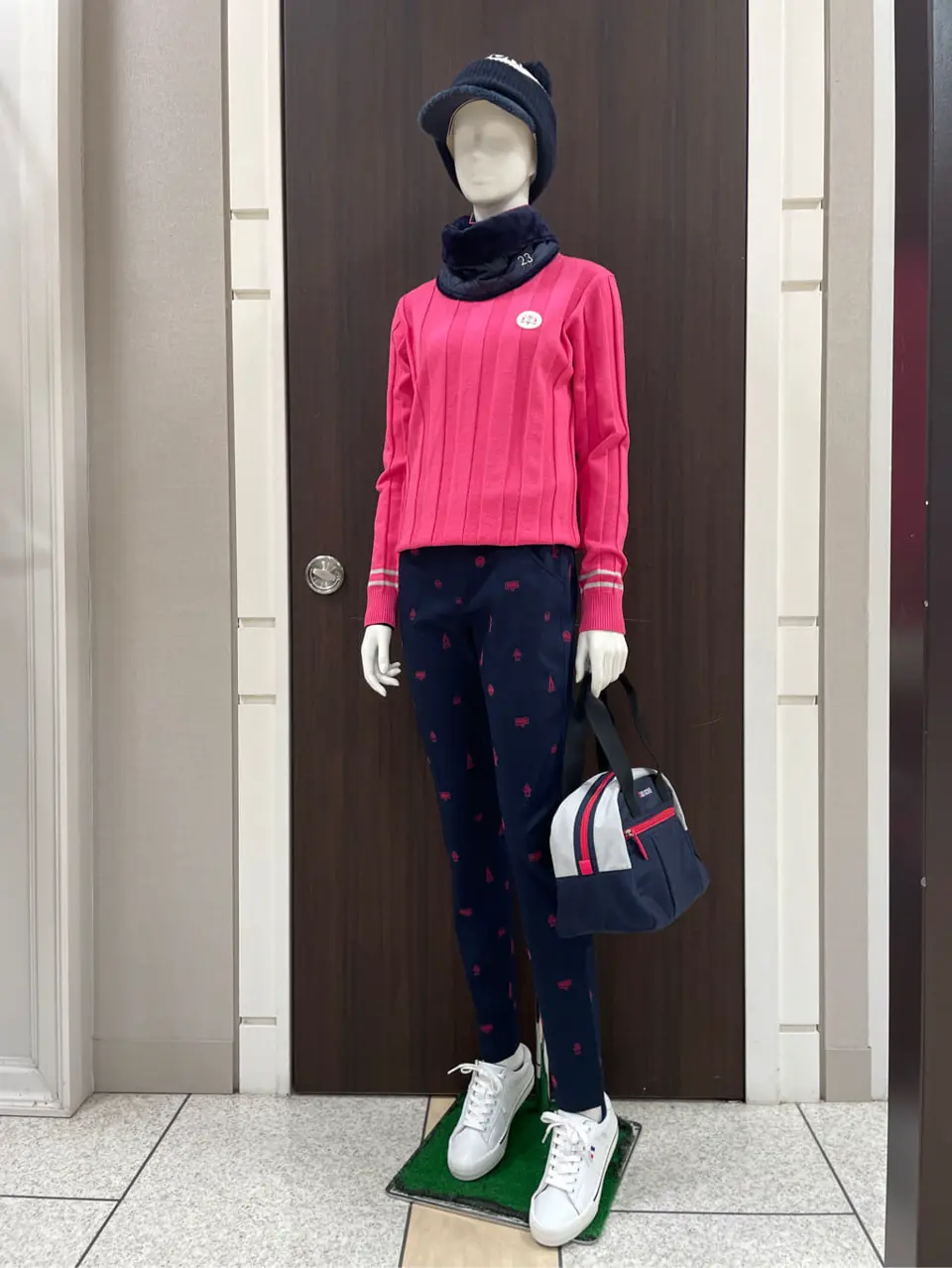 23区GOLF 藤田 コーディネート画像