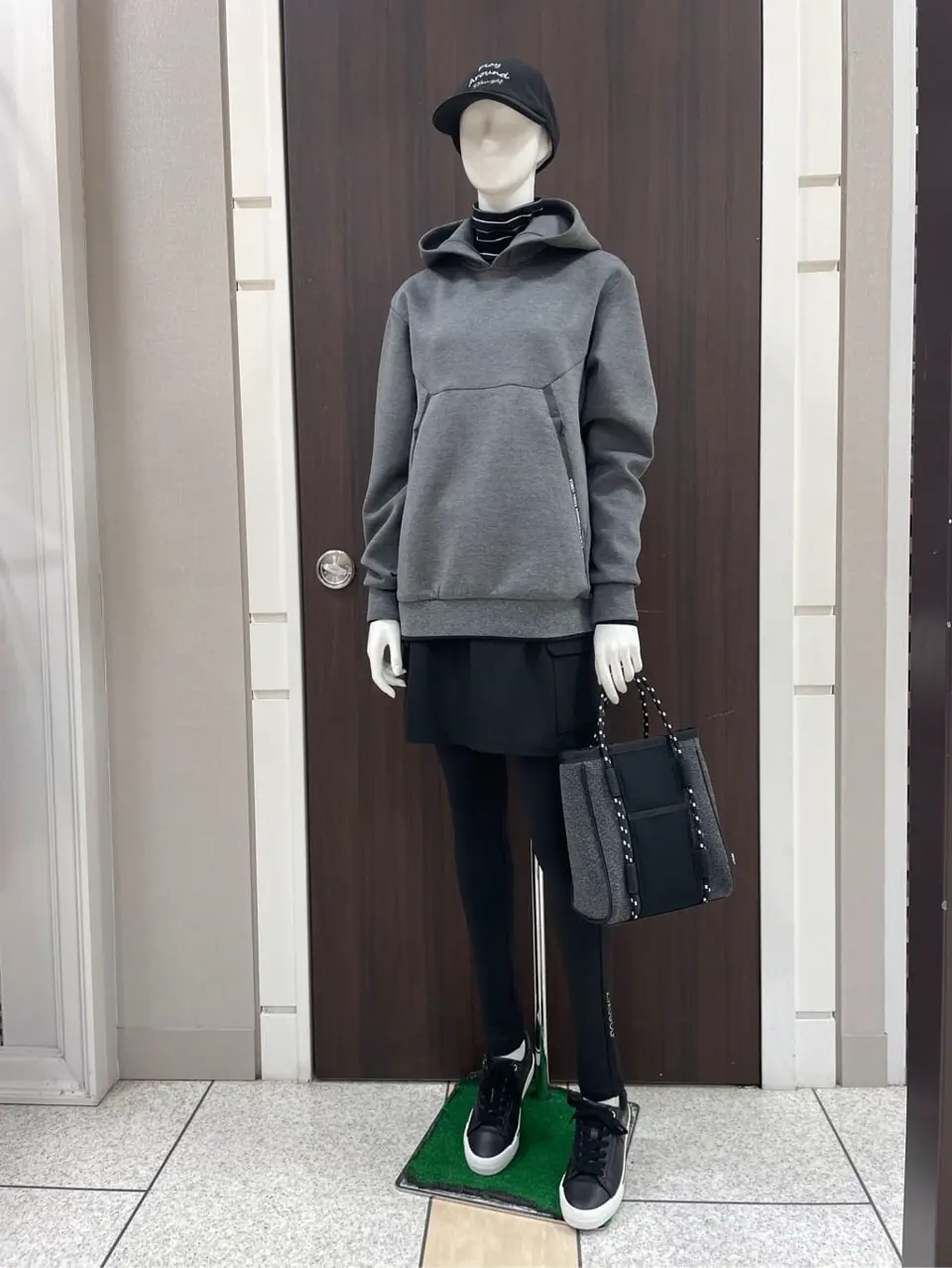 23区GOLF 藤田 コーディネート画像