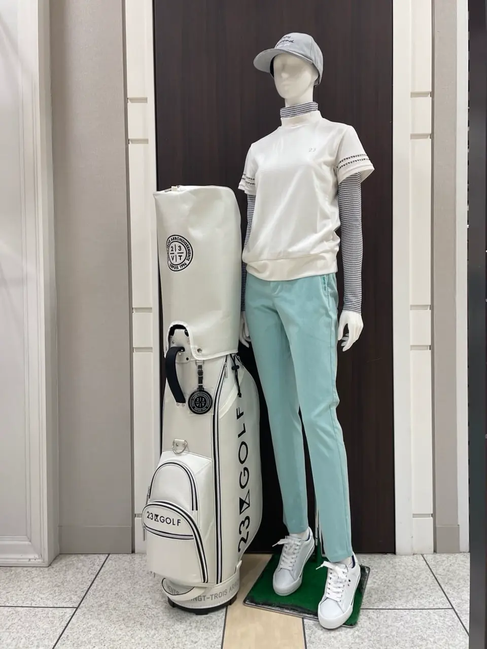 23区GOLF 藤田 コーディネート画像