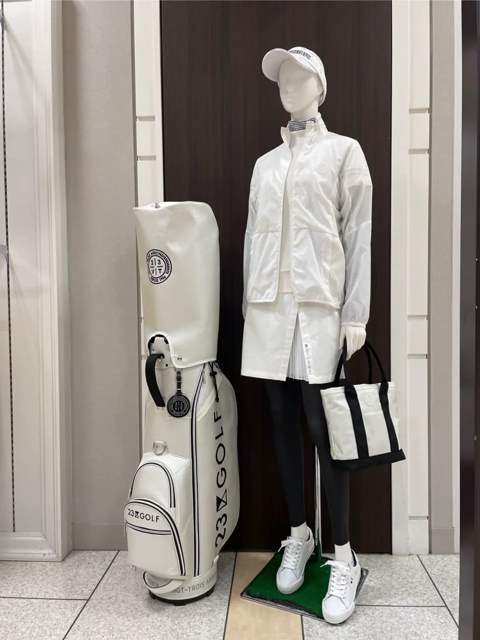 23区GOLF 藤田 コーディネート画像