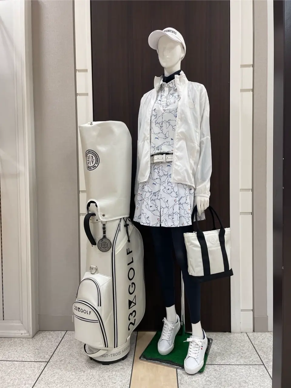 23区GOLF 藤田 コーディネート画像