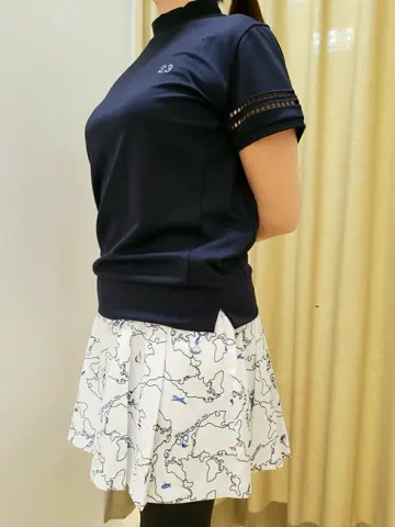 23区GOLF 堀江 コーディネート画像