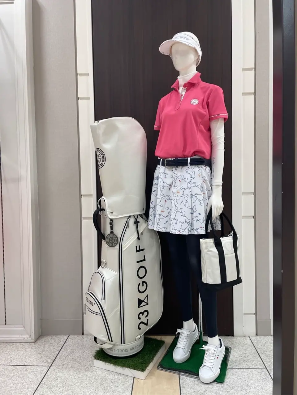 23区GOLF 藤田 コーディネート画像