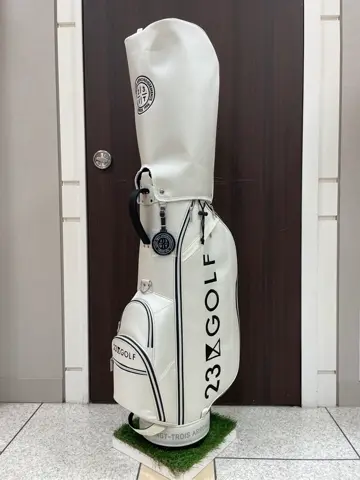 23区GOLF 藤田 コーディネート画像