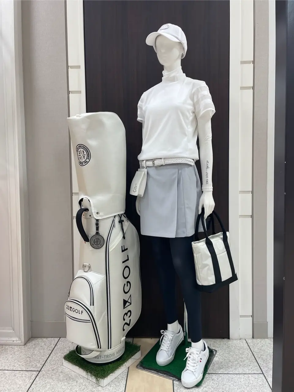 23区GOLF 藤田 コーディネート画像