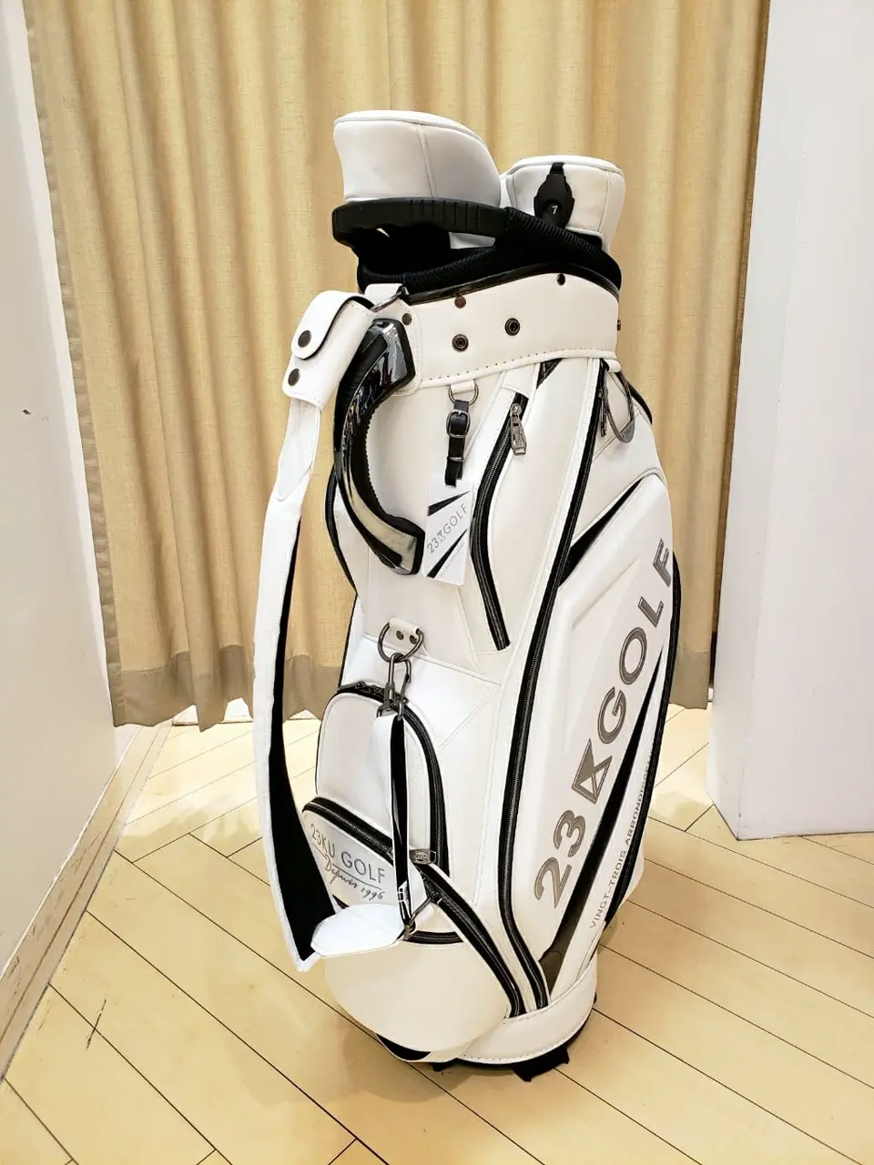 23区GOLF 堀江 コーディネート画像