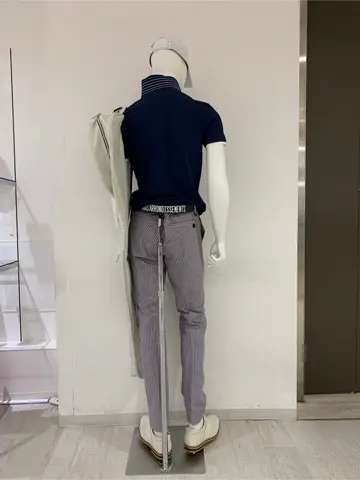 23区GOLF 松屋スタッフ コーディネート画像