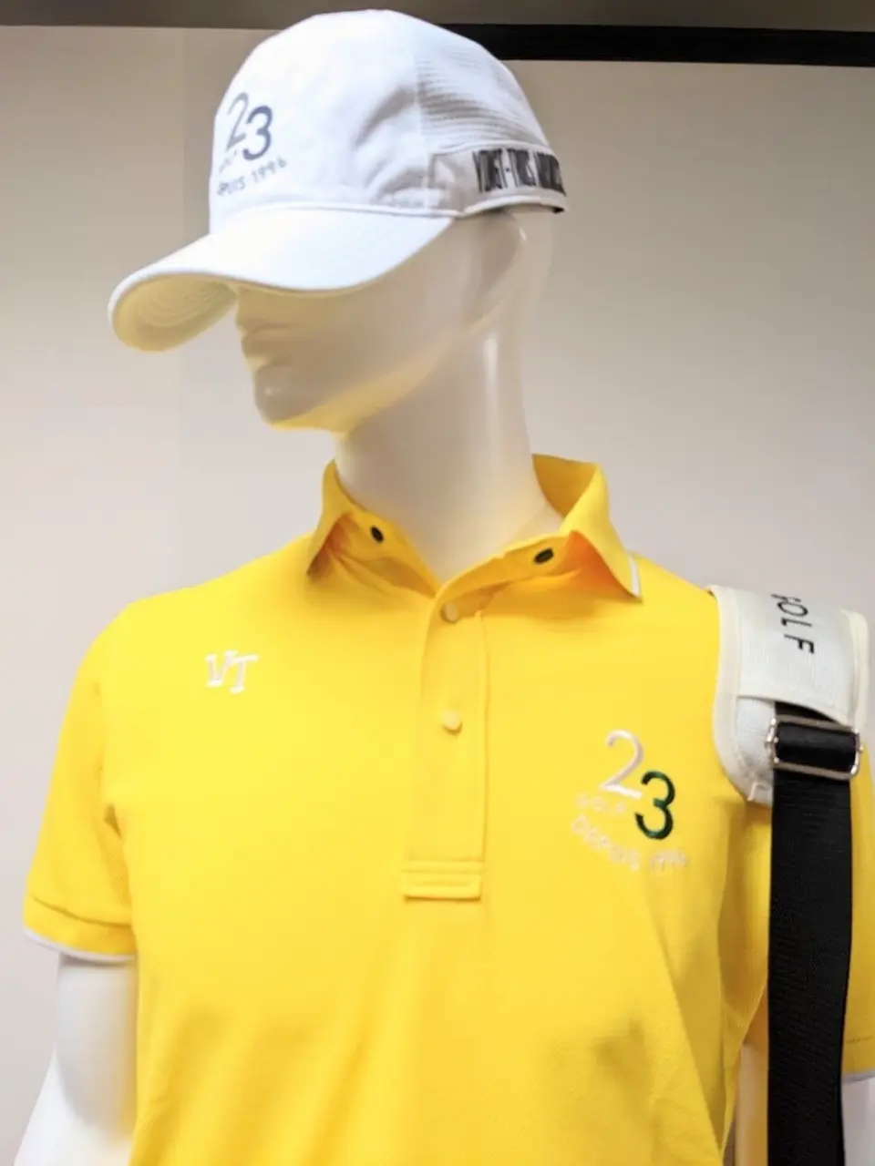 23区GOLF 市川真理子 コーディネート画像