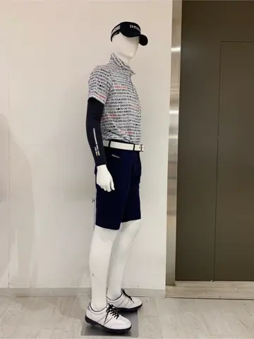 23区GOLF 松屋スタッフ コーディネート画像