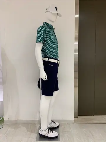 23区GOLF 松屋スタッフ コーディネート画像