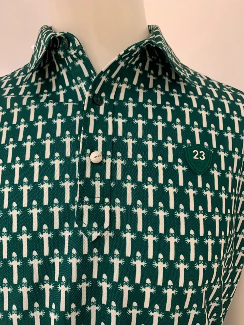 23区GOLF 松屋スタッフ コーディネート画像