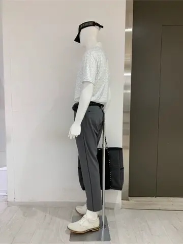 23区GOLF 松屋スタッフ コーディネート画像