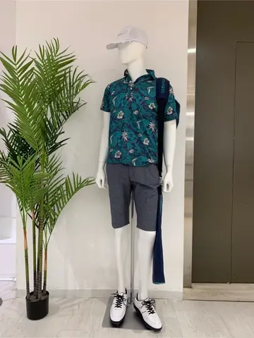 23区GOLF 松屋スタッフ コーディネート画像