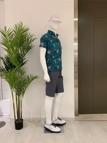 23区GOLF 松屋スタッフ コーディネート画像