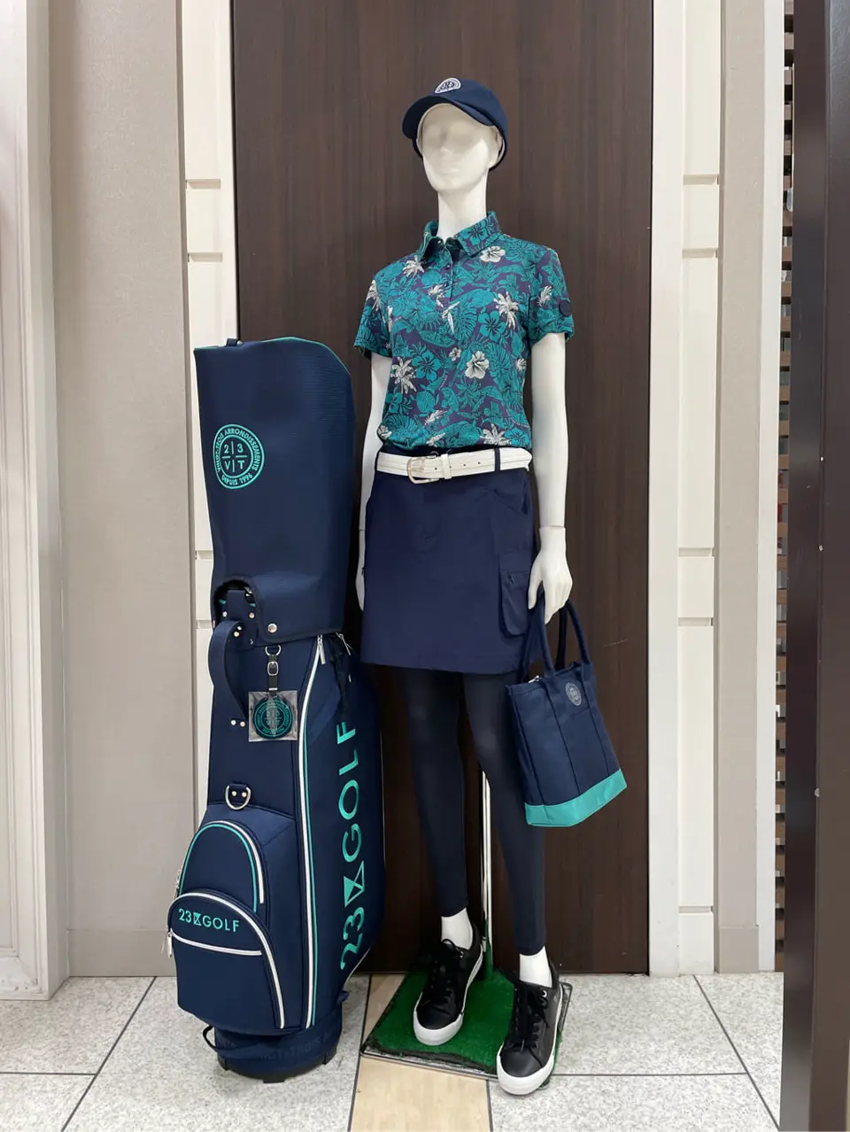 23区GOLF 藤田 コーディネート画像