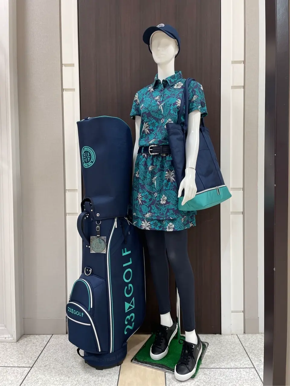 23区GOLF 藤田 コーディネート画像