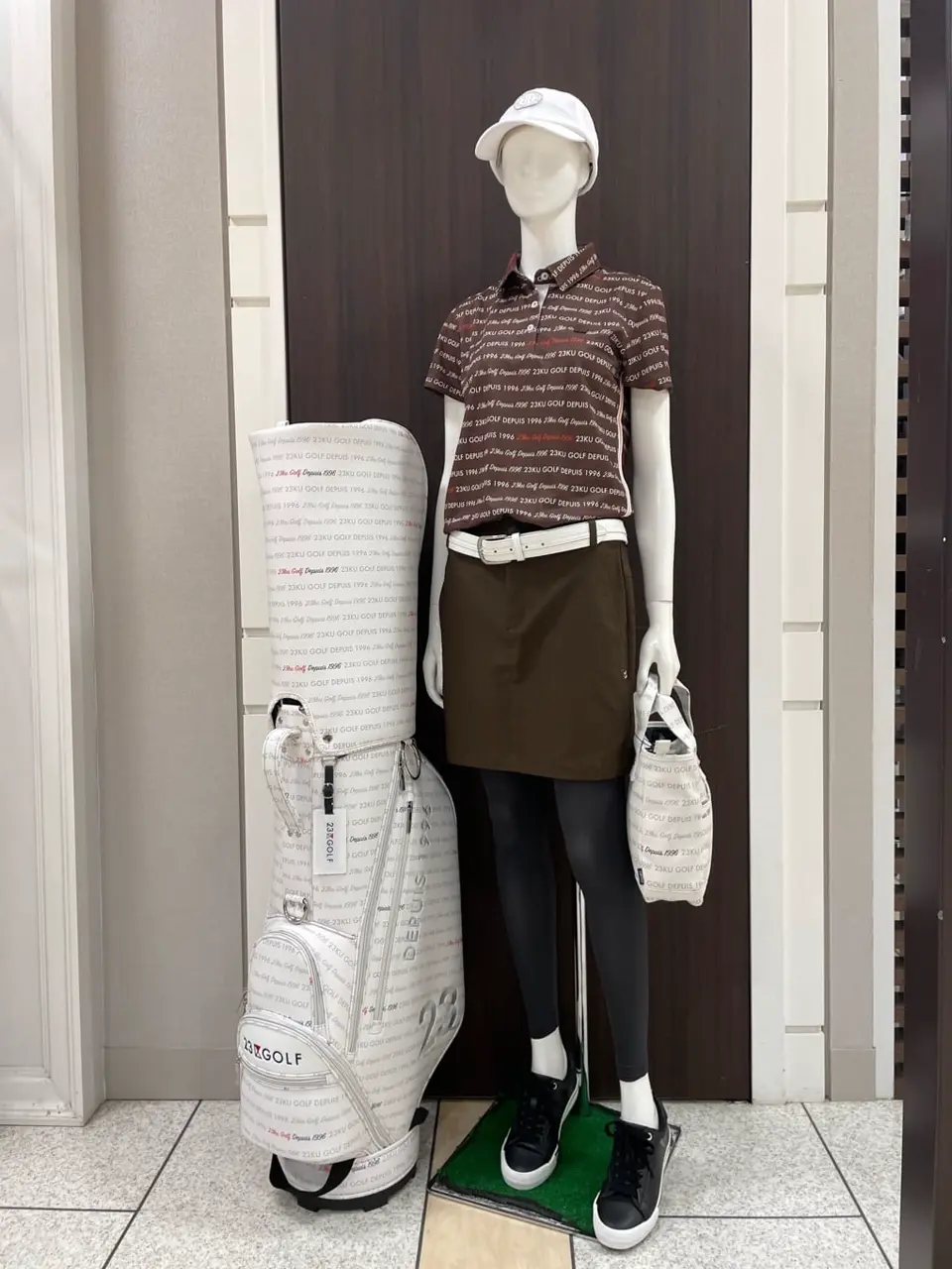 23区GOLF 藤田 コーディネート画像