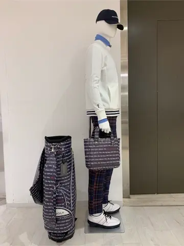 23区GOLF 松屋スタッフ コーディネート画像