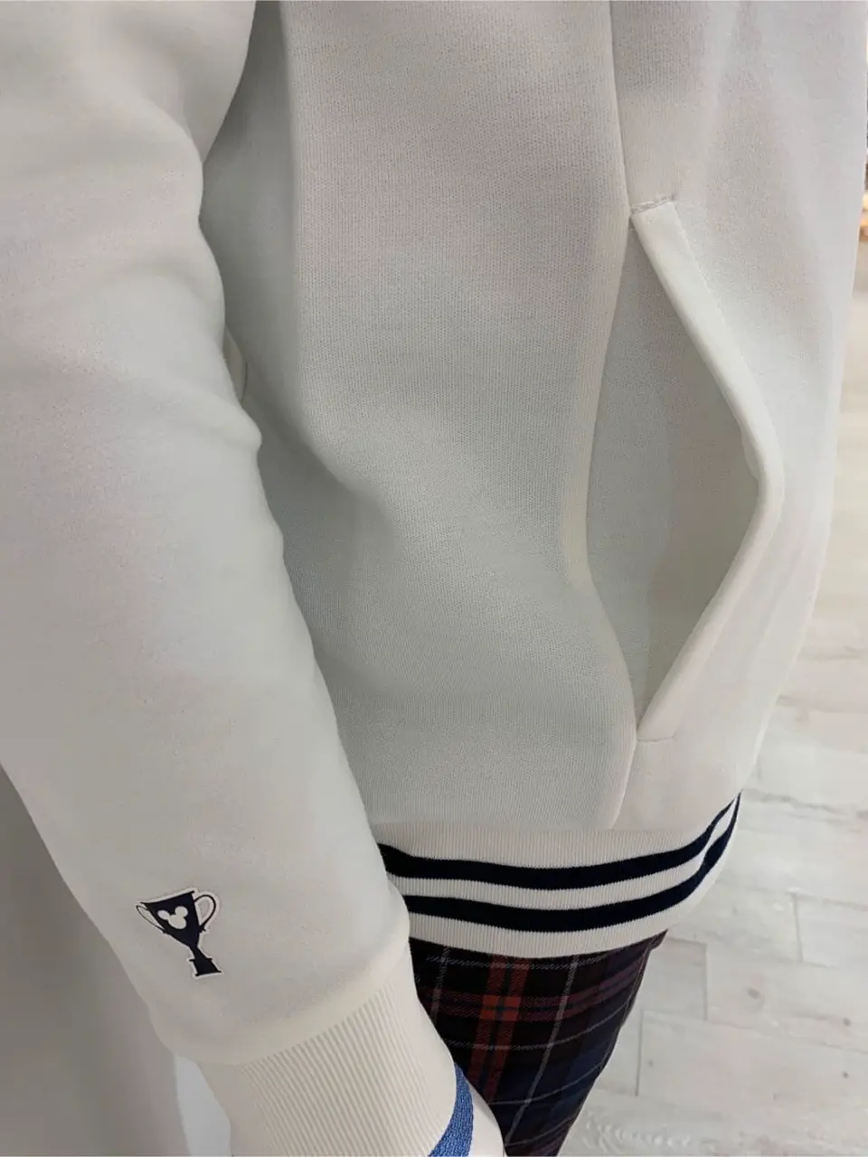 23区GOLF 松屋スタッフ コーディネート画像