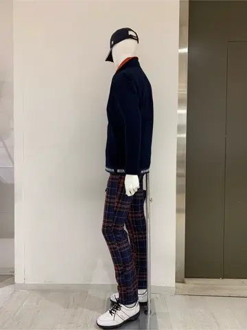 23区GOLF 松屋スタッフ コーディネート画像