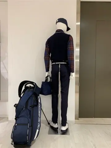 23区GOLF 松屋スタッフ コーディネート画像