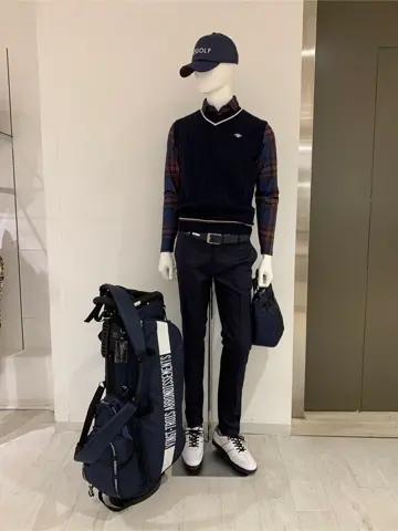 23区GOLF 松屋スタッフ コーディネート画像