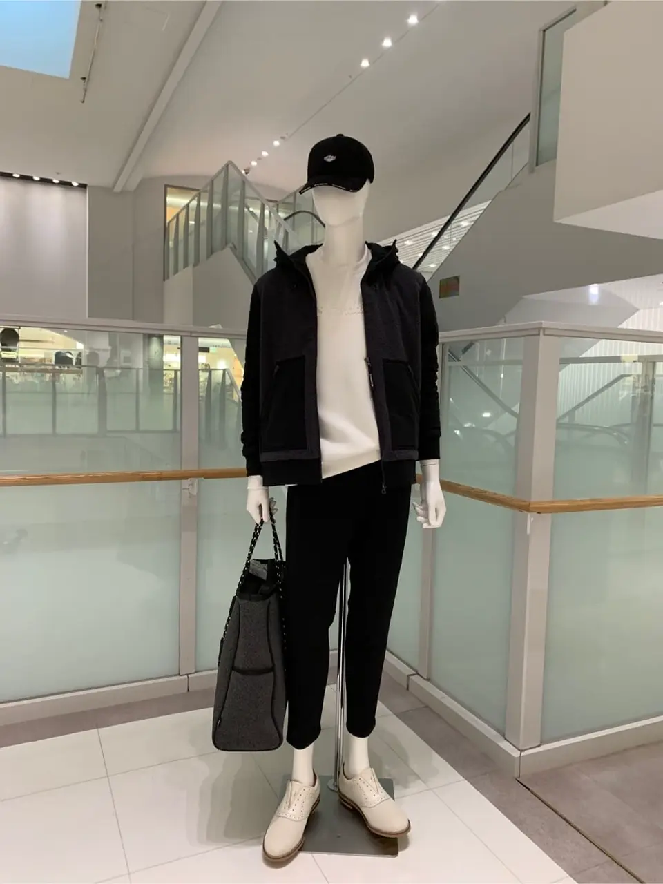  松屋スタッフ コーディネート画像