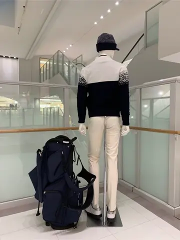 23区GOLF 松屋スタッフ コーディネート画像